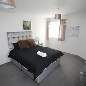 https://holden-court-apartment-apt-1.brighton-hotels-england.com