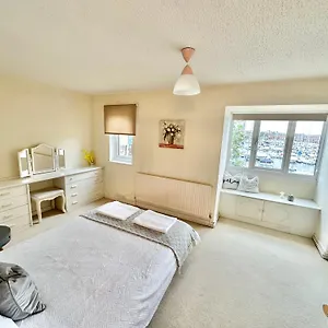 Lovely Flat With View Apartment